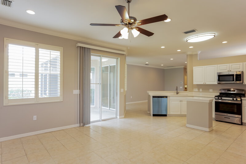 2,985/Mo, 6522 Blue Grosbeak Cir Lakewood Ranch, FL 34202 Family Room View