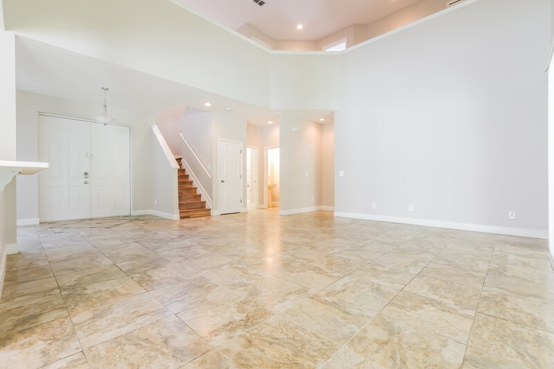 3,265/Mo, 6126 39th Ct E Bradenton, FL 34203 Living Room View
