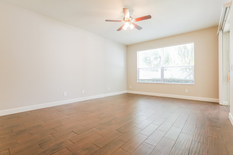 3,265/Mo, 6126 39th Ct E Bradenton, FL 34203 Main Bedroom View