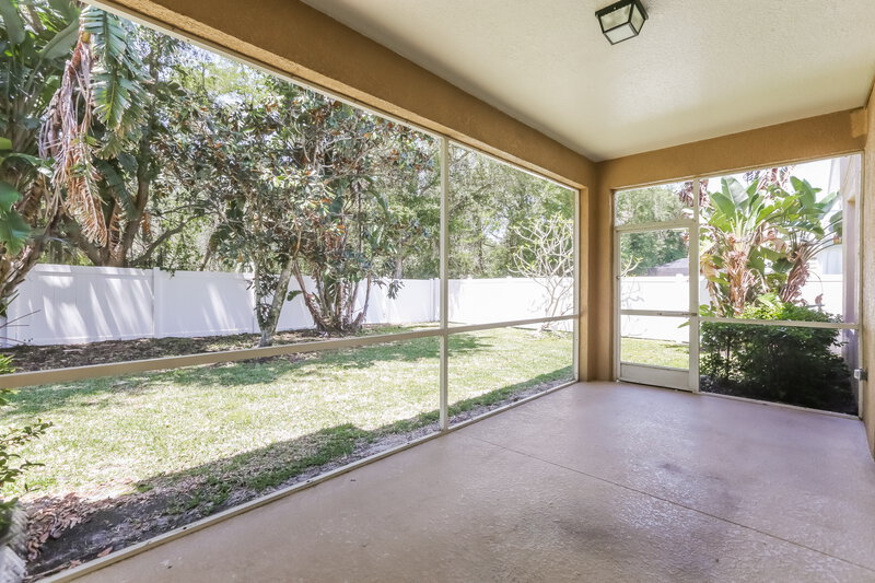 3,265/Mo, 6126 39th Ct E Bradenton, FL 34203 Screen Porch View