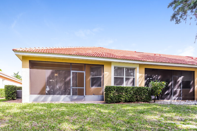 2,010/Mo, 5805 Spanish Point Ct Palmetto, FL 34221 Rear View