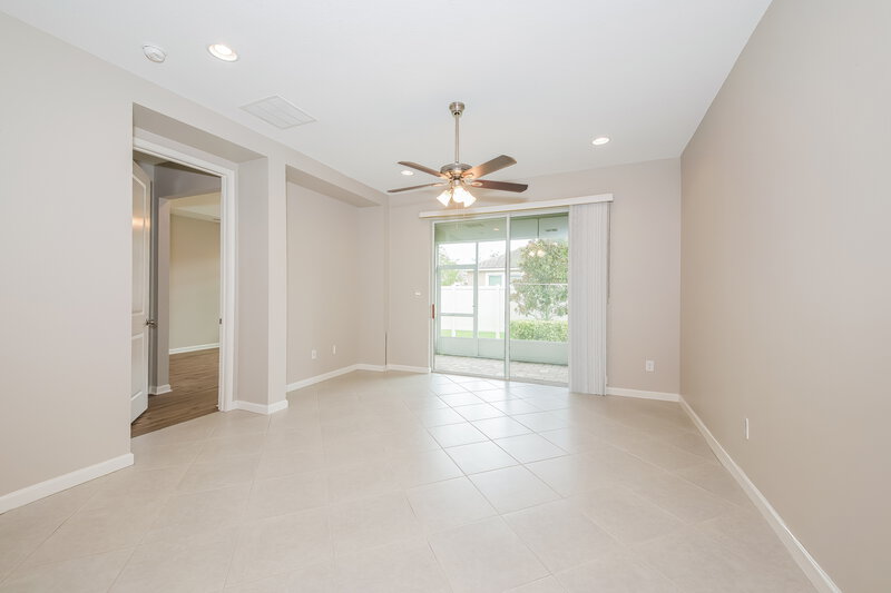 2,365/Mo, 11832 Meadowgate Pl Bradenton, FL 34211 Living Room View 2