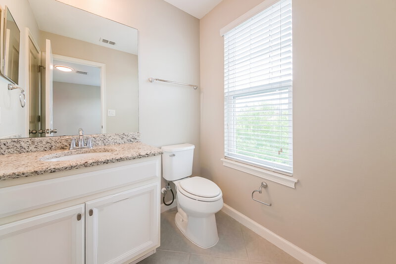 2,365/Mo, 11832 Meadowgate Pl Bradenton, FL 34211 Bathroom View