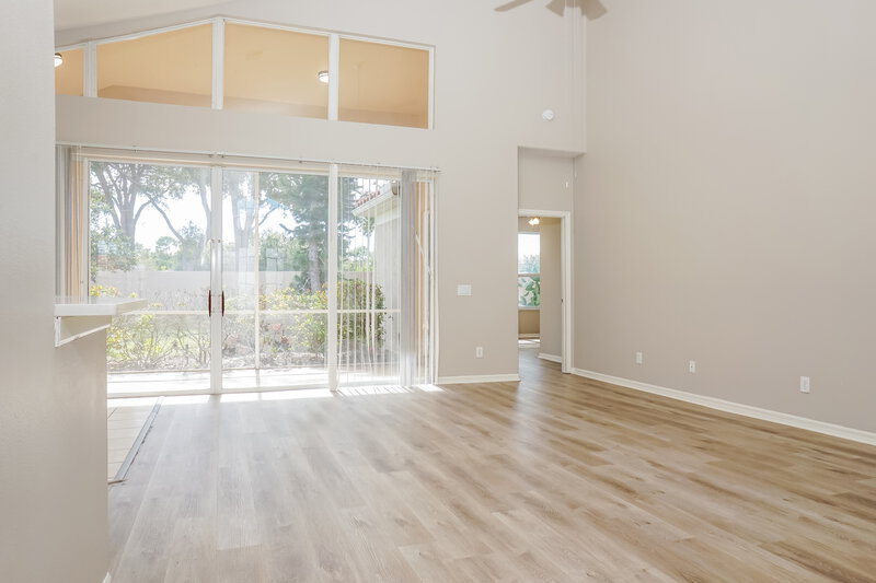 2,200/Mo, 192 Braemar Ave Venice, FL 34293 Living Room View 2
