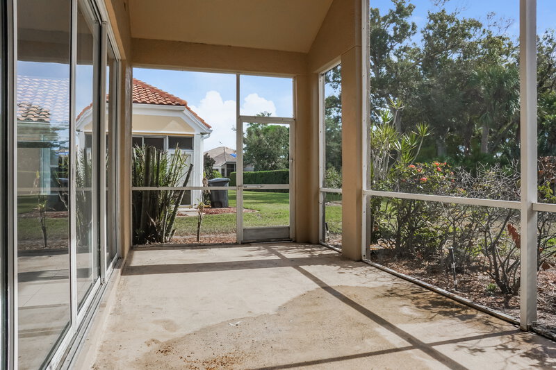 2,200/Mo, 192 Braemar Ave Venice, FL 34293 Sun Room View