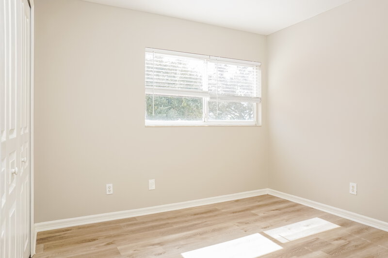 2,200/Mo, 192 Braemar Ave Venice, FL 34293 Bedroom View