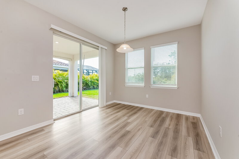 2,375/Mo, 417 Daylily Blvd Nokomis, FL 34275 Dining Room View