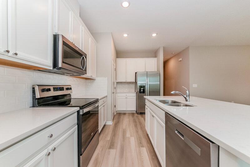 2,375/Mo, 417 Daylily Blvd Nokomis, FL 34275 Kitchen View