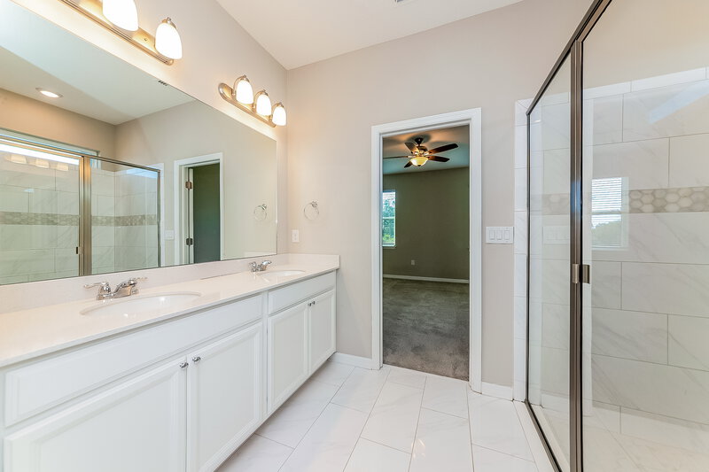 2,375/Mo, 417 Daylily Blvd Nokomis, FL 34275 Main Bathroom View 2