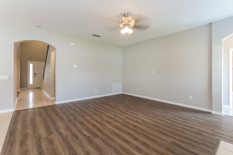 3,135/Mo, 11312 82nd St E Parrish, FL 34219 Living Room View