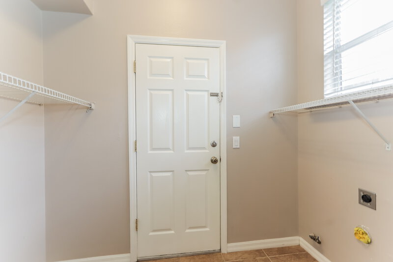 4,250/Mo, 12646 Cara Cara Loop Bradenton, FL 34212 Laundry Room View