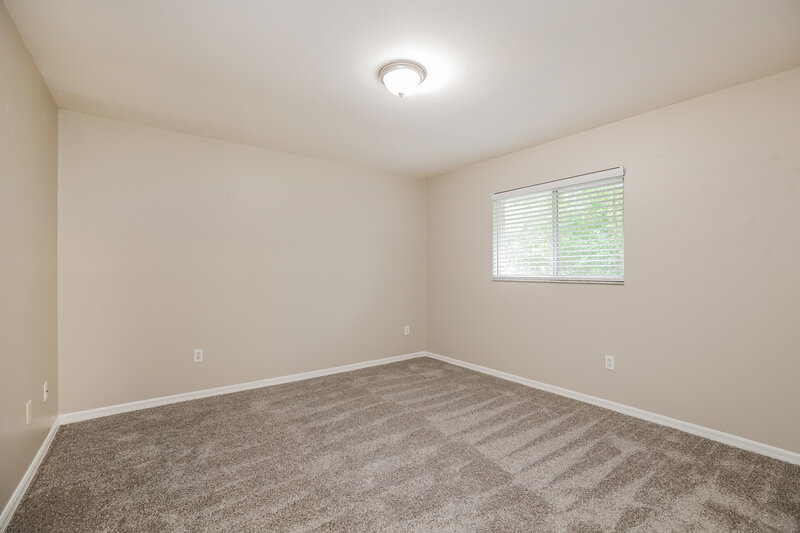 2,390/Mo, 710 Fullerton Ave S Lehigh Acres, FL 33974 Bedroom View 2