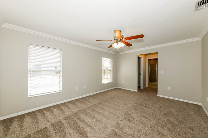 2,000/Mo, 6732 65th Ter E Bradenton, FL 34203 Main Bedroom View