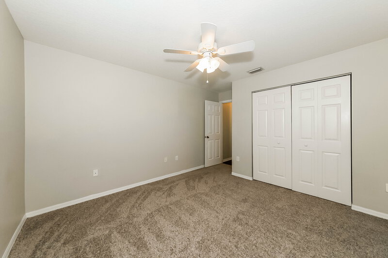 2,000/Mo, 6732 65th Ter E Bradenton, FL 34203 Bedroom View 4