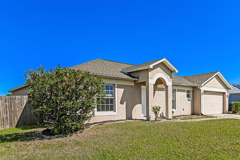 1,660/Mo, 515 SE 26th Ter Cape Coral, FL 33904 Front View