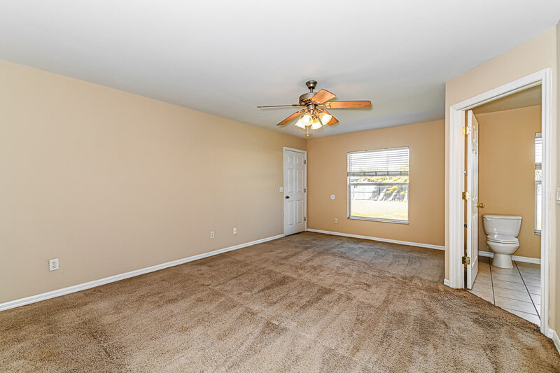 1,660/Mo, 515 SE 26th Ter Cape Coral, FL 33904 Main Bedroom View 2