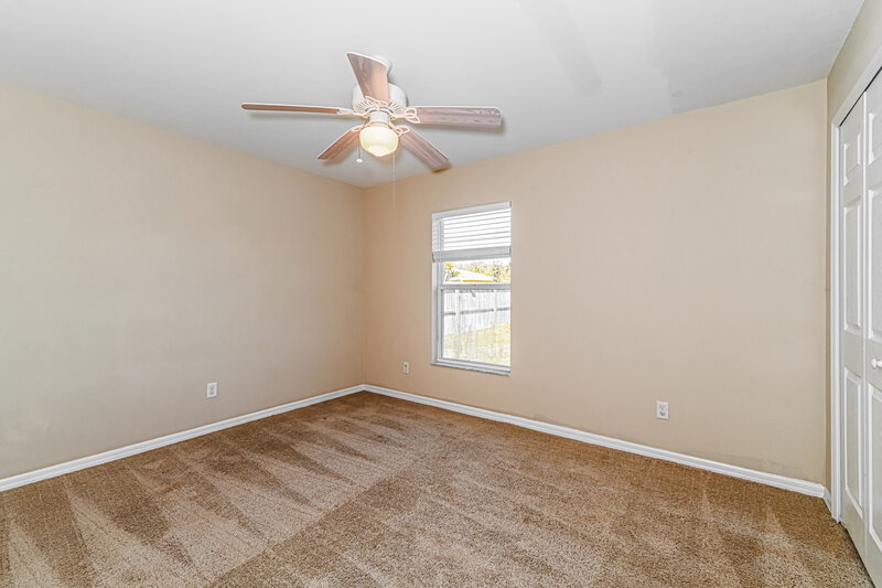 1,660/Mo, 515 SE 26th Ter Cape Coral, FL 33904 Bedroom View