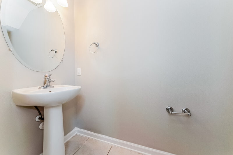 2,635/Mo, 5810 100th Ave E Parrish, FL 34219 Bathroom View 3