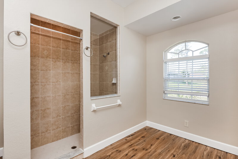3,410/Mo, 7452 Battalla Rd North Port, FL 34291 Main Bathroom View 2