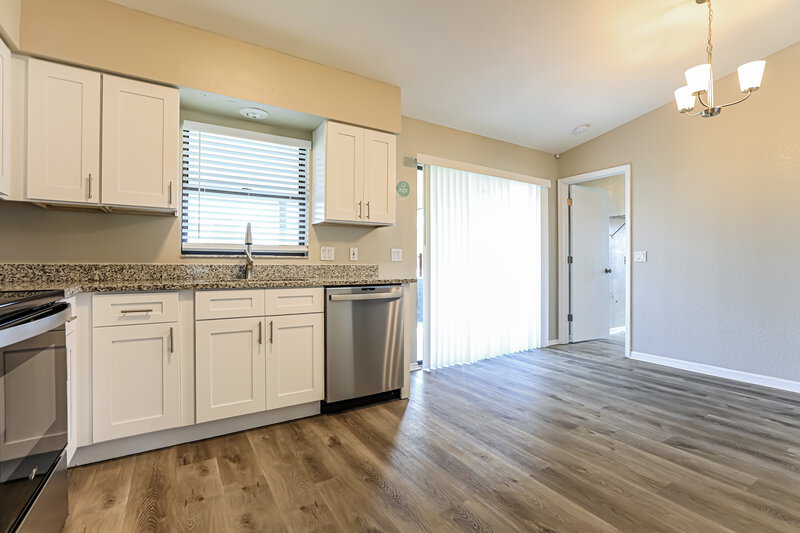 2,510/Mo, 1486 Song St Port Charlotte, FL 33952 Kitchen View