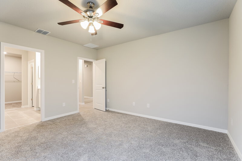 2,265/Mo, 10163 Daybreak Glen Parrish, FL 34219 Main Bedroom View