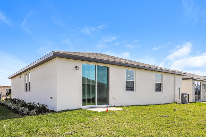 2,790/Mo, 10205 Daybreak Glen Parrish, FL 34219 Rear View