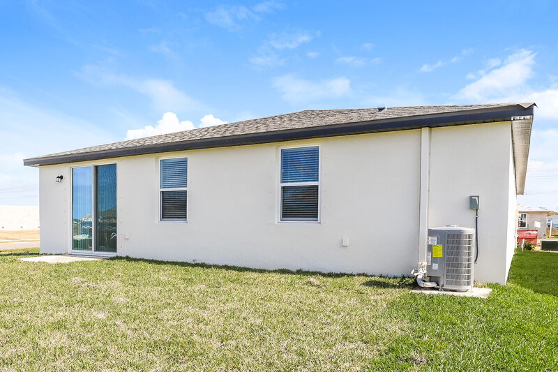 2,790/Mo, 10205 Daybreak Glen Parrish, FL 34219 Rear View 2