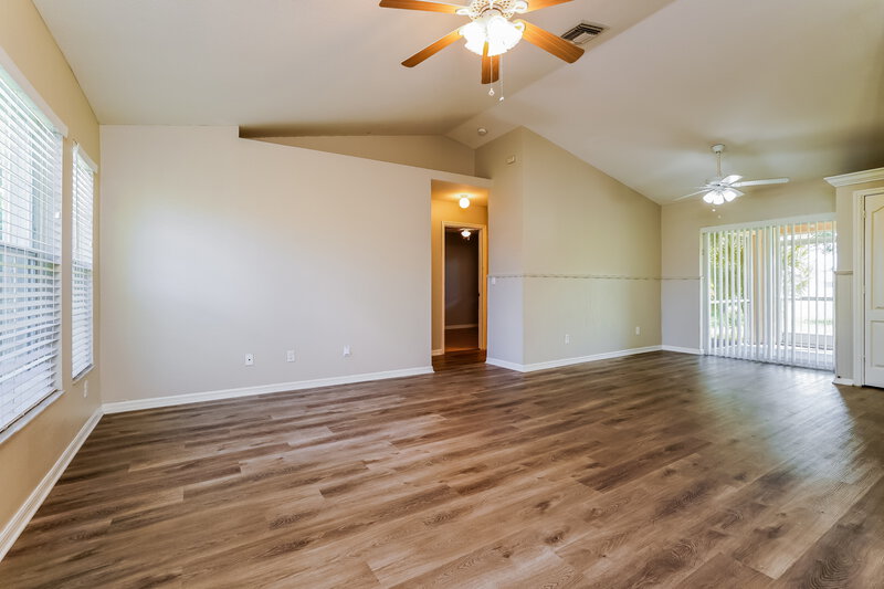 2,200/Mo, 1913 SE 11th Ave Cape Coral, FL 33990 Living Room View 2