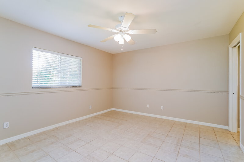 2,200/Mo, 1913 SE 11th Ave Cape Coral, FL 33990 Main Bedroom View