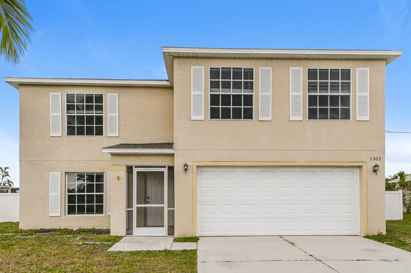 2,270/Mo, 1307 SE 18th St Cape Coral, FL 33990 External View