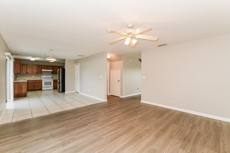 2,270/Mo, 1307 SE 18th St Cape Coral, FL 33990 Living Room View 3