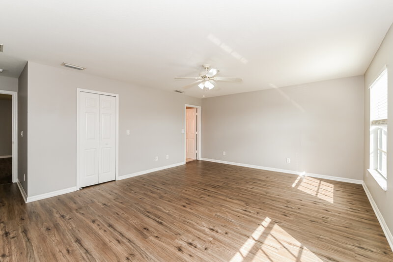 2,270/Mo, 1307 SE 18th St Cape Coral, FL 33990 Main Bedroom View