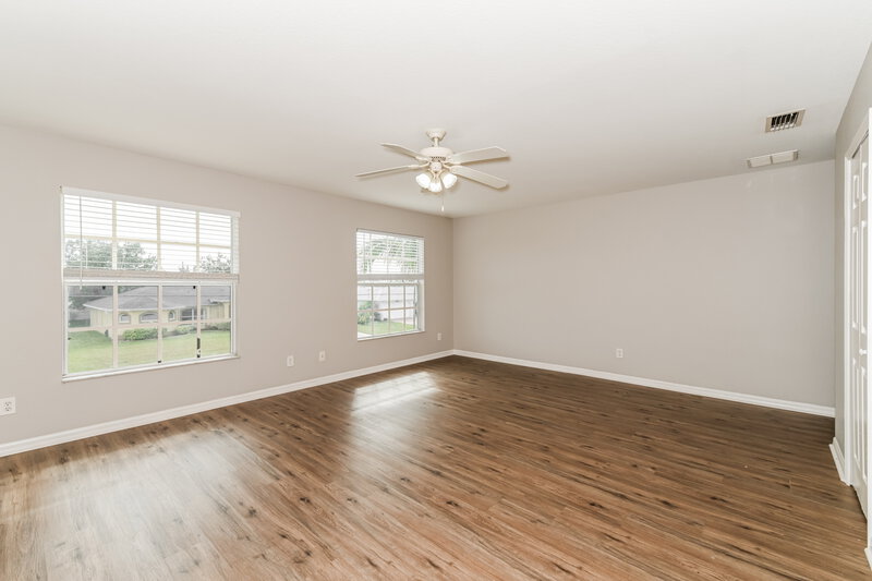 2,270/Mo, 1307 SE 18th St Cape Coral, FL 33990 Main Bedroom View 2