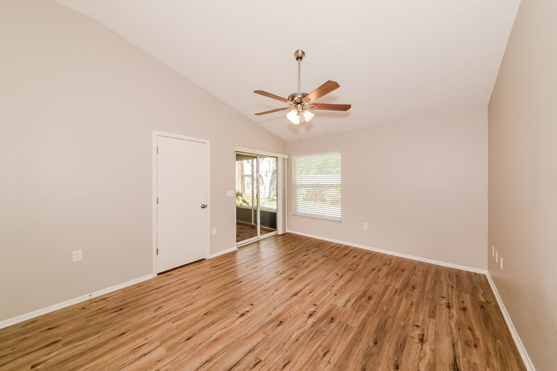 2,360/Mo, 605 45th St E Bradenton, FL 34208 Main Bedroom View