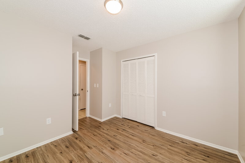 2,360/Mo, 605 45th St E Bradenton, FL 34208 Bedroom View 2