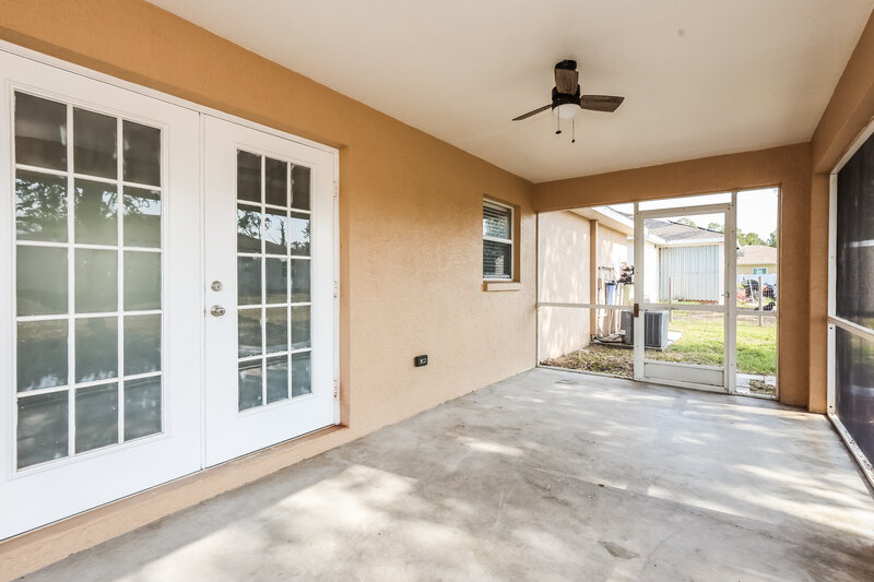1,860/Mo, 1790 Wendover St North Port, FL 34286 Rear View