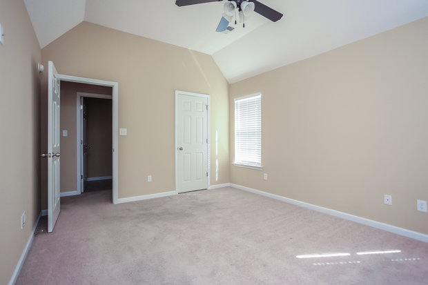 1,830/Mo, 3179 Peachtree Dr Southaven, MS 38672 Master Bedroom View 2