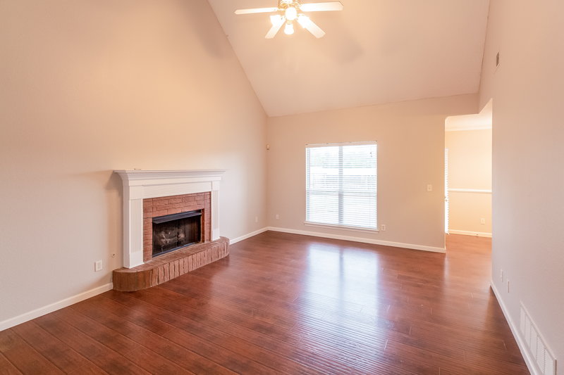 1,950/Mo, 9216 Rachel Shea Ave Olive Branch, MS 38654 Living Room View