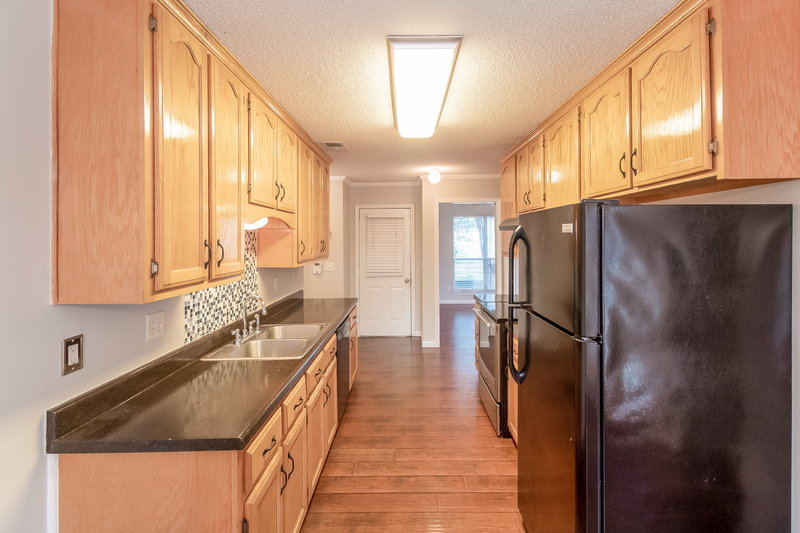 1,950/Mo, 9216 Rachel Shea Ave Olive Branch, MS 38654 Kitchen View