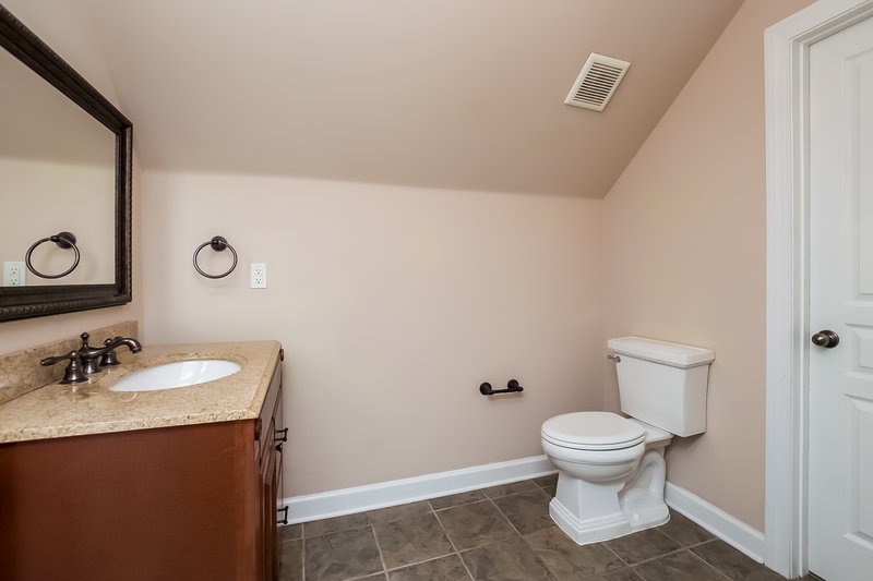 2,275/Mo, 4879 Stone Park Blvd Olive Branch, MS 38654 Bathroom View 2