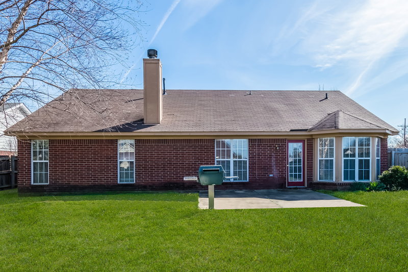 1,860/Mo, 7395 Bridle Cv Southaven, MS 38671 Rear View