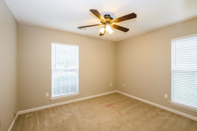 2,290/Mo, 7197 Willow Point Dr Horn Lake, MS 38637 Bedroom View 2