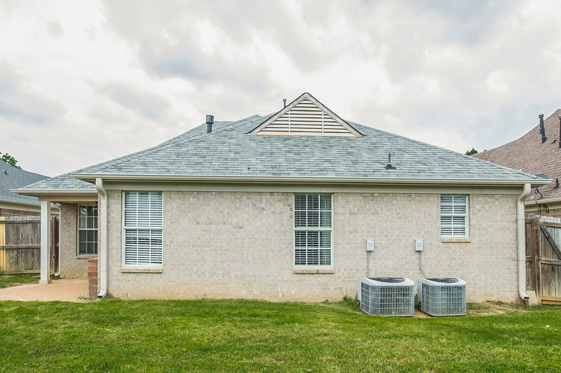 1,910/Mo, 5714 Bedford Loop E Southaven, MS 38672 Rear View 2