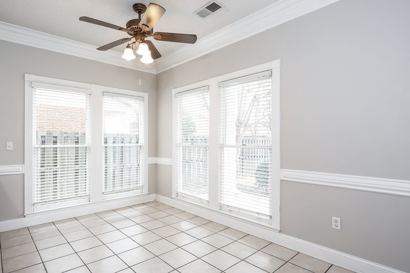 2,255/Mo, 4797 Stone Cross Dr Olive Branch, MS 38654 Breakfast Nook View