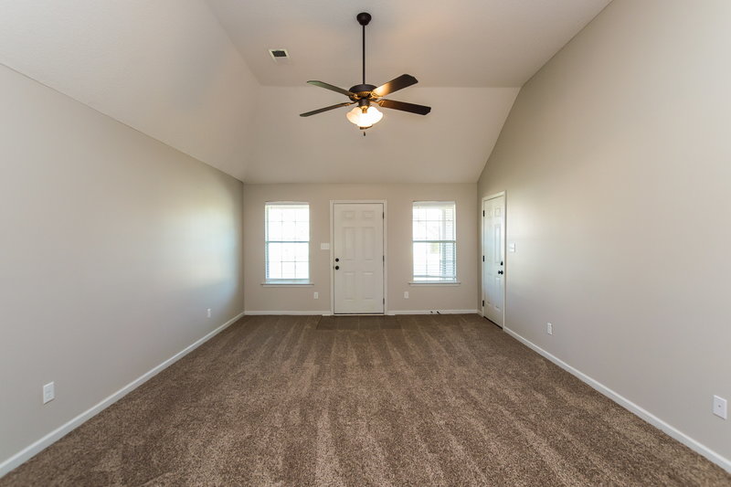 2,660/Mo, 9889 Southern Oak Way Olive Branch, MS 38654 Living Room View 3