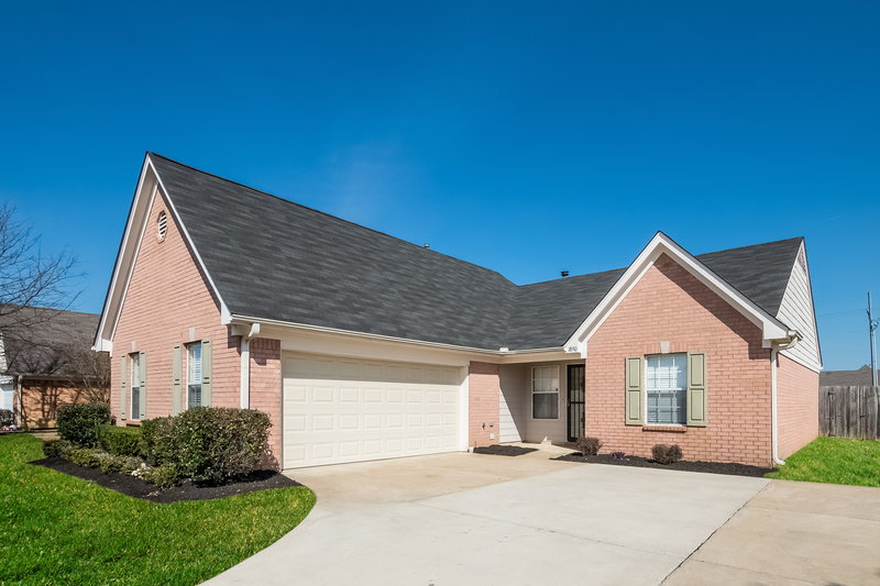 2,360/Mo, 1890 Central Trails Dr Southaven, MS 38671 External View