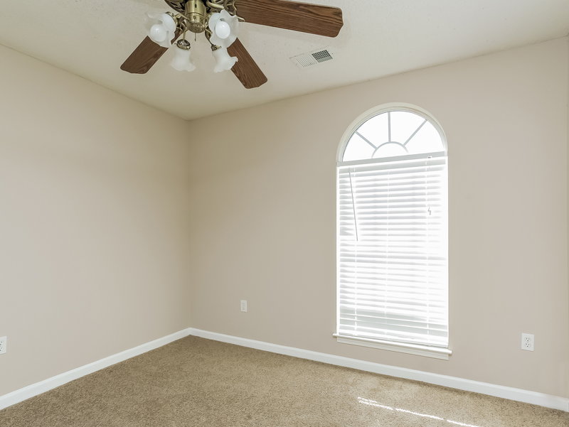 2,005/Mo, 1802 Mary Payton Cv Southaven, MS 38671 Bedroommediumx View 2