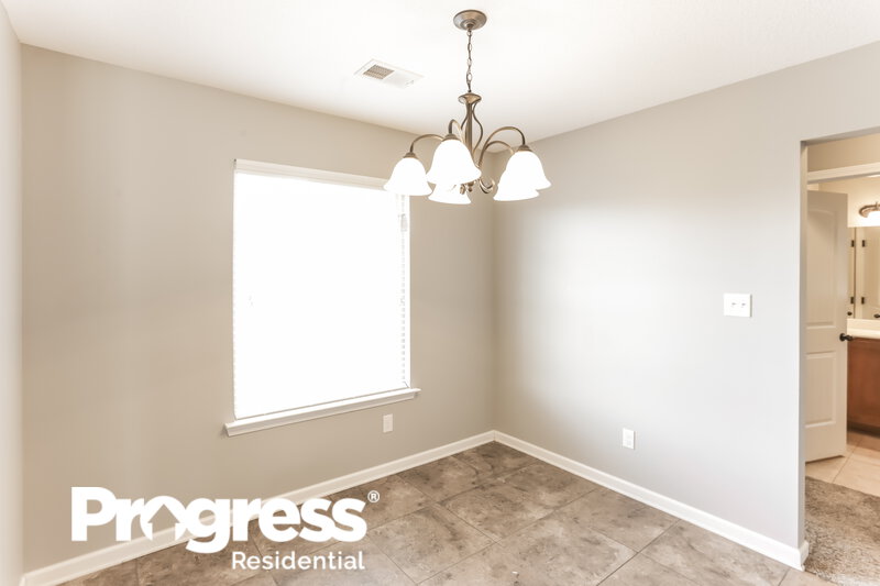 2,420/Mo, 4586 Davis Grove Blvd Olive Branch, MS 38654 Dining Room View