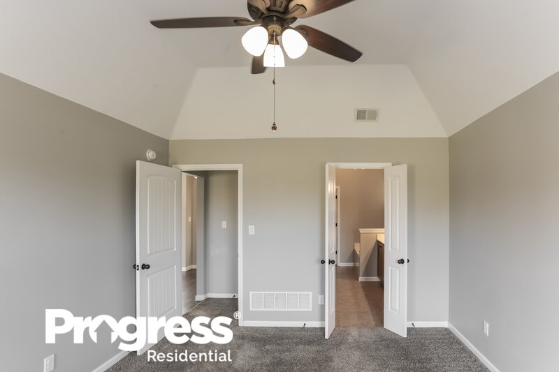 2,420/Mo, 4586 Davis Grove Blvd Olive Branch, MS 38654 Main Bedroom View