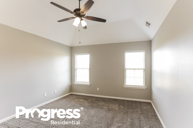 2,420/Mo, 4586 Davis Grove Blvd Olive Branch, MS 38654 Main Bedroom View 2